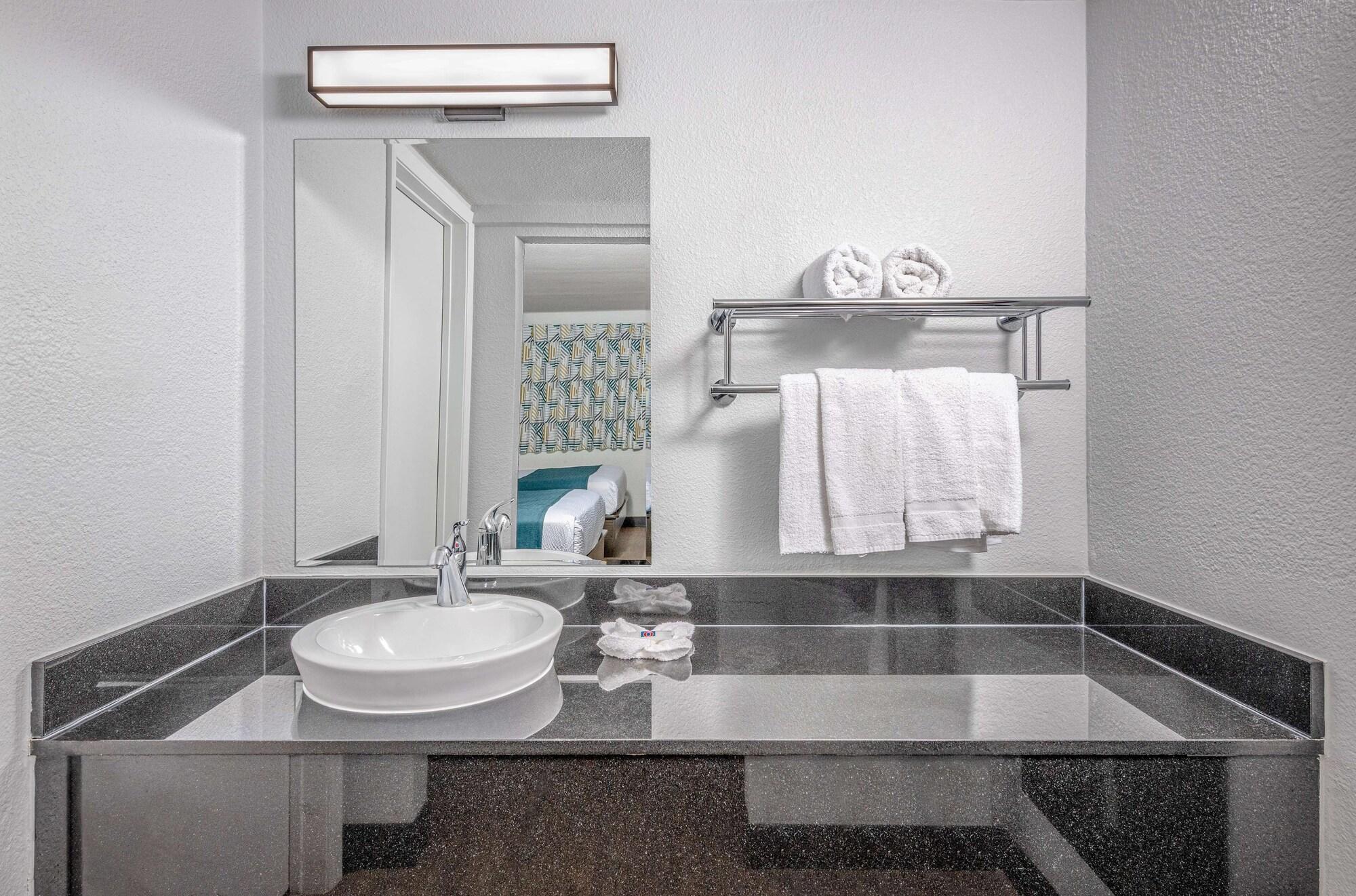 Motel 6-Euless, Tx - Dallas Bagian luar foto